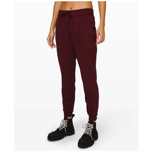 Lululemon On the Fly Jogger Luxtreme 25'' - Picture 1 of 6